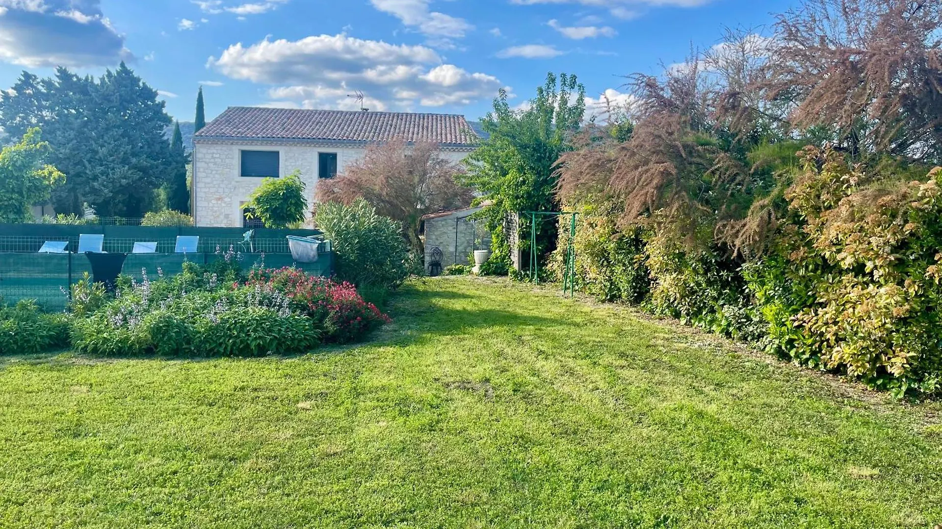 Gite De Leoli Ardeche Saint-Remeze Сasa de vacaciones